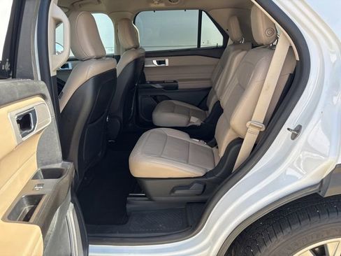 Certified 2020 Ford Explorer Limited AWD/4WD image 9