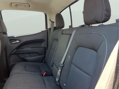 Used 2021 Chevrolet Colorado LT w/ Safety Package RWD image 13