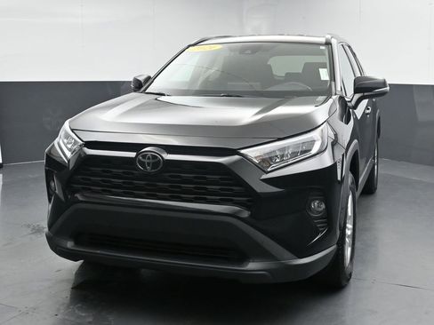 Used 2021 Toyota RAV4 XLE image 4