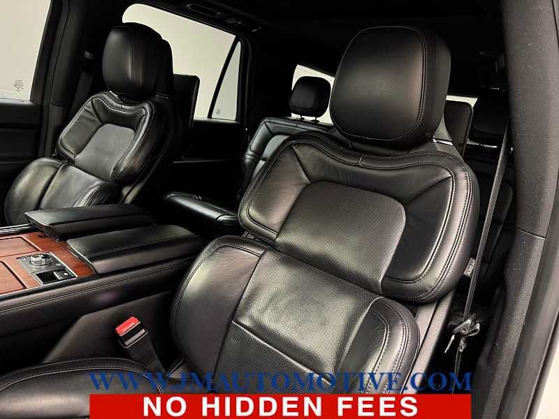 Used 2021 Lincoln Navigator Reserve AWD/4WD image 14