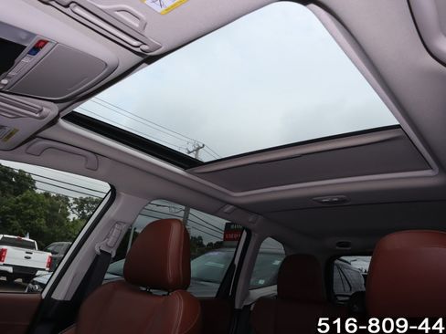 Used 2023 Subaru Forester Touring AWD/4WD image 14