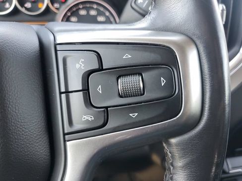 Used 2021 Chevrolet Silverado 1500 LT AWD/4WD image 24