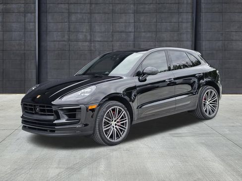 Certified 2023 Porsche Macan S AWD/4WD image 1