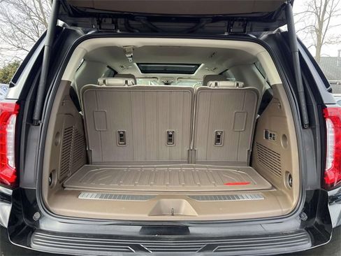 Certified 2022 GMC Yukon Denali image 9