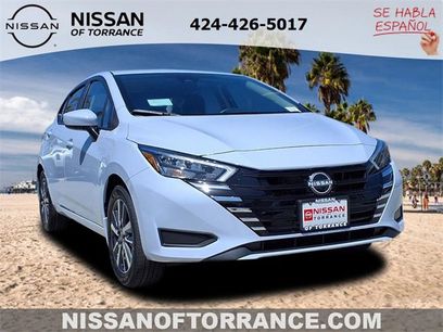 New 2025 Nissan Versa SV w/ Trunk Package