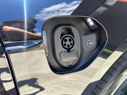 New 2026 Porsche Taycan RWD image 42