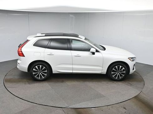 Used 2023 Volvo XC60 B5 Core image 40