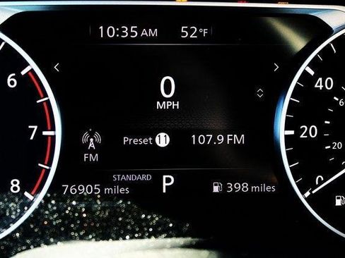 Used 2023 Nissan Rogue SV image 18