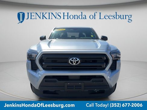 Used 2024 Toyota Tacoma SR RWD image 7