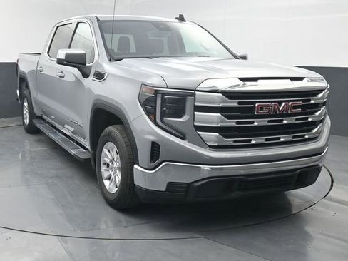 Used 2024 GMC Sierra 1500 SLE RWD image 8