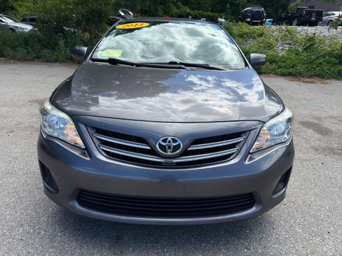 Used 2013 Toyota Corolla LE FWD image 2