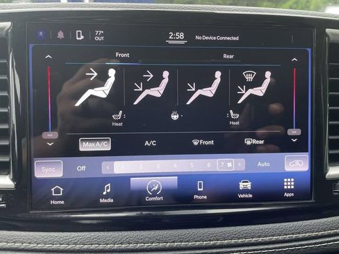 Used 2022 Chrysler Pacifica Touring-L FWD image 29