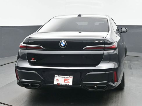 Used 2023 BMW 760i xDrive 760i xDrive w/ Luxury Rear Seating Package image 4