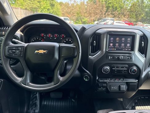 Used 2025 Chevrolet Silverado 2500 W/T w/ WT Convenience Package AWD/4WD image 19