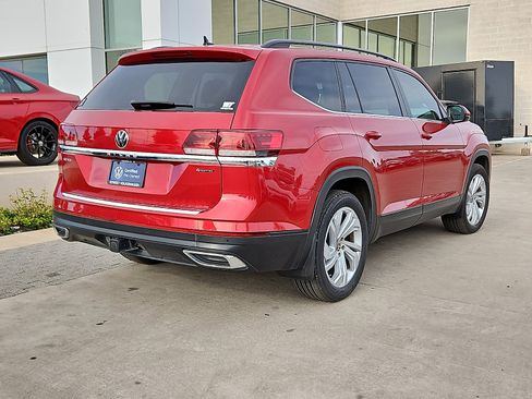 Used 2023 Volkswagen Atlas SE image 3