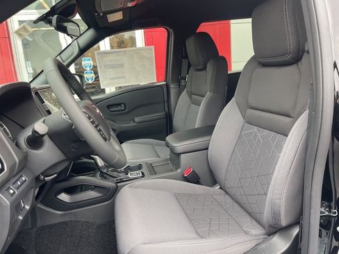 Used 2026 Nissan Frontier SV w/ SV Convenience Package image 17