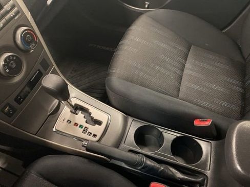 Used 2011 Toyota Corolla S image 12