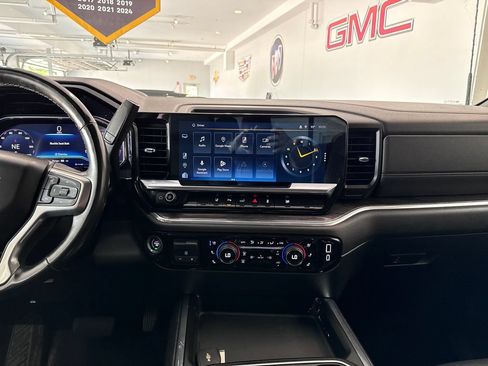 Certified 2024 Chevrolet Silverado 2500 LTZ w/ LTZ Convenience Package AWD/4WD image 19