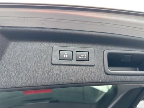 Used 2021 Subaru Forester Premium image 46