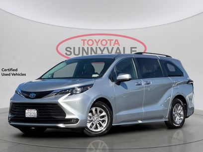 Certified 2025 Toyota Sienna XLE w/ XLE Plus Package