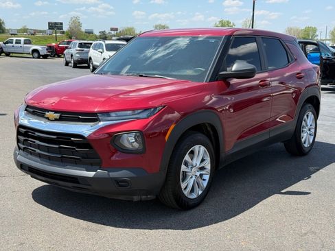 Used 2021 Chevrolet TrailBlazer LS FWD image 4