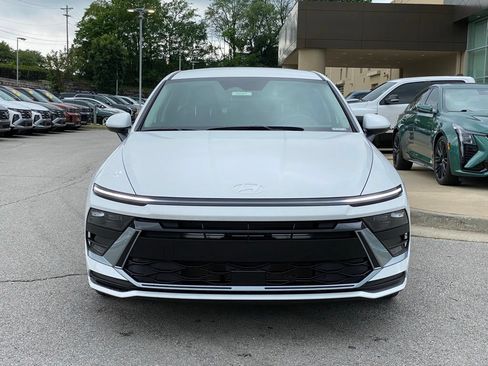 New 2025 Hyundai Sonata SE FWD image 2