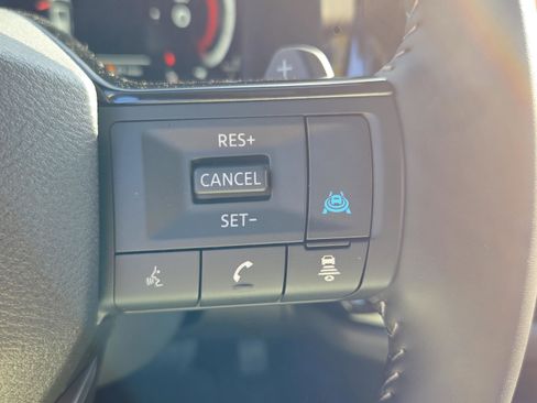 New 2026 Nissan Pathfinder SL FWD image 30