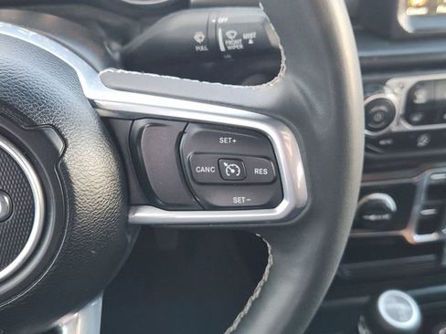 Used 2023 Jeep Wrangler Sahara w/ Cold Weather Group image 25