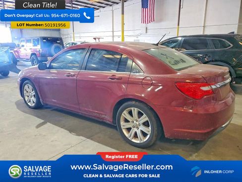 Used 2012 Chrysler 200 Touring FWD image 3