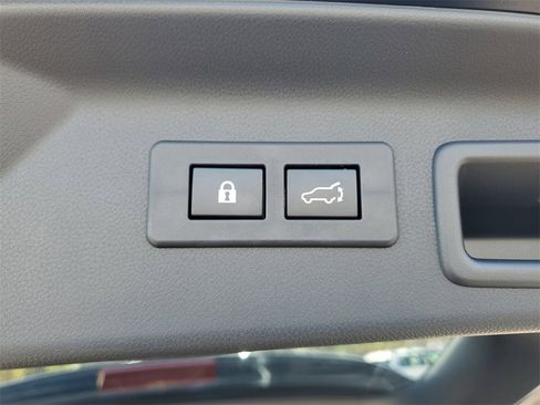 Used 2025 Subaru Forester Limited w/ Popular Package #1 image 8