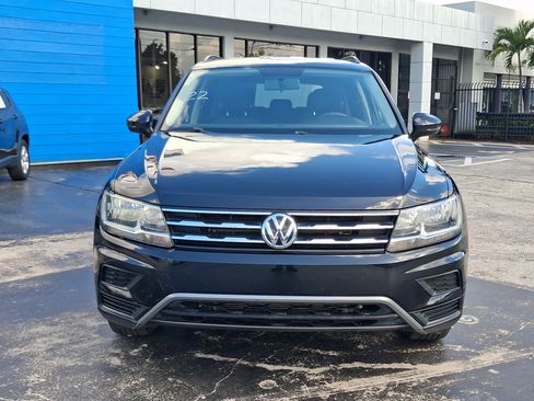 Used 2018 Volkswagen Tiguan S FWD image 3