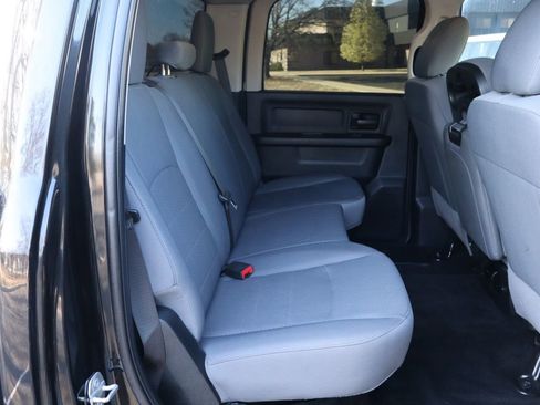 Used 2018 RAM 2500 Tradesman w/ Chrome Appearance Group image 21