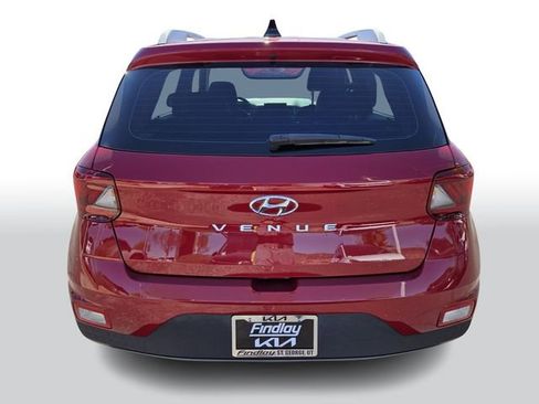 Used 2022 Hyundai Venue Limited w/ Cargo Package image 2