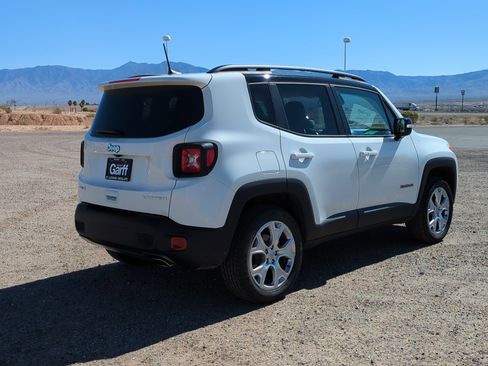 Used 2022 Jeep Renegade Limited image 3