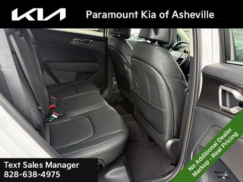 New 2026 Kia Sportage EX FWD image 22