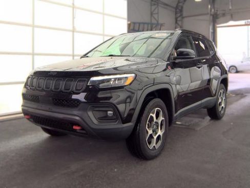 Used 2022 Jeep Compass Trailhawk w/ Trailhawk Elite Group AWD/4WD image 2