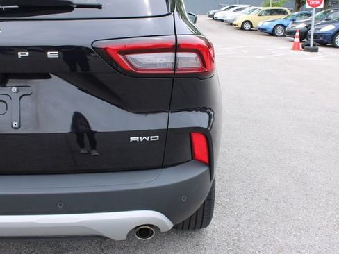 Used 2023 Ford Escape Platinum AWD/4WD image 45