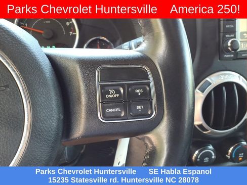 Used 2017 Jeep Wrangler Unlimited Sahara w/ Connectivity Group AWD/4WD image 14