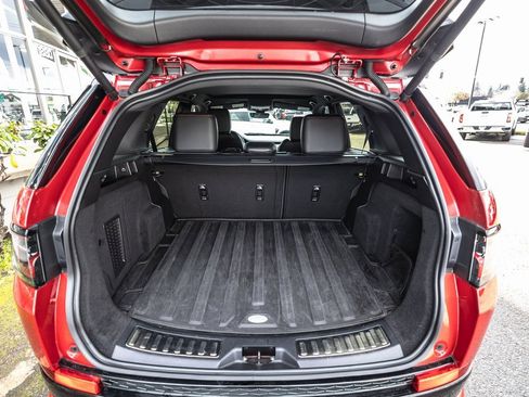 Used 2023 Land Rover Discovery Sport SE R-Dynamic image 30