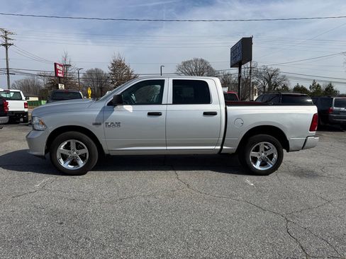 Used 2016 RAM 1500 Express image 4