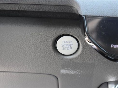 New 2026 Kia Carnival EX image 28