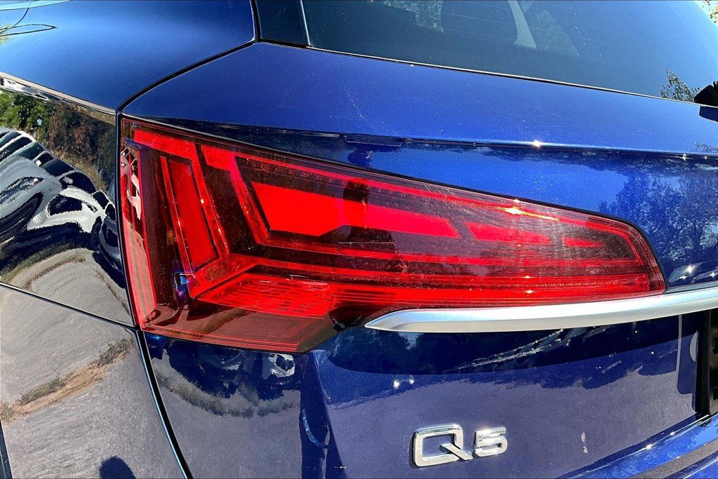 Used 2024 Audi Q5 2.0T Premium Plus AWD/4WD image 40