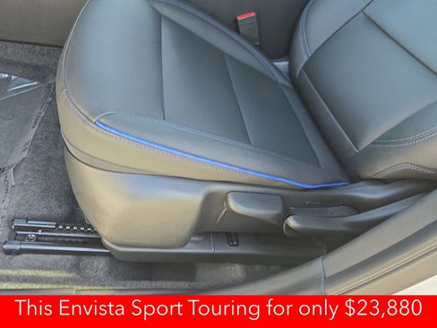 Used 2025 Buick Envista Sport Touring image 33