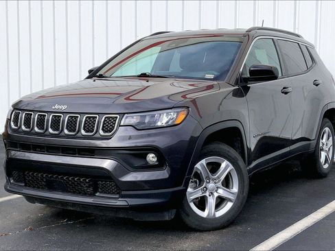 Used 2023 Jeep Compass Latitude w/ Convenience Group image 1