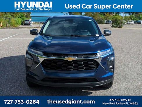 Used 2024 Chevrolet Trax LS FWD image 8