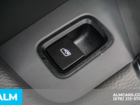 Used 2022 Porsche Cayenne Base image 56