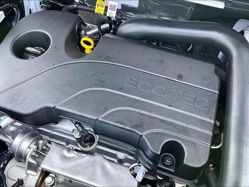 Used 2026 Chevrolet Equinox ACTIV w/ Safety and Technology Package FWD image 30