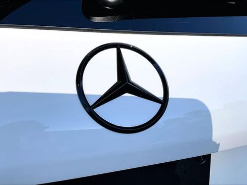 Certified 2022 Mercedes-Benz GLC 43 AMG 4MATIC image 30