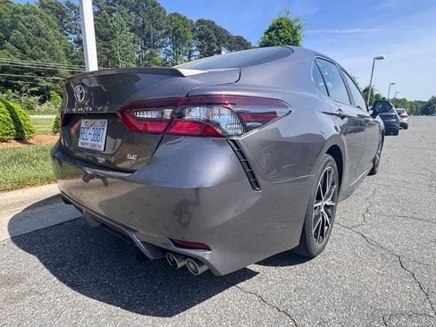 Used 2023 Toyota Camry SE image 6