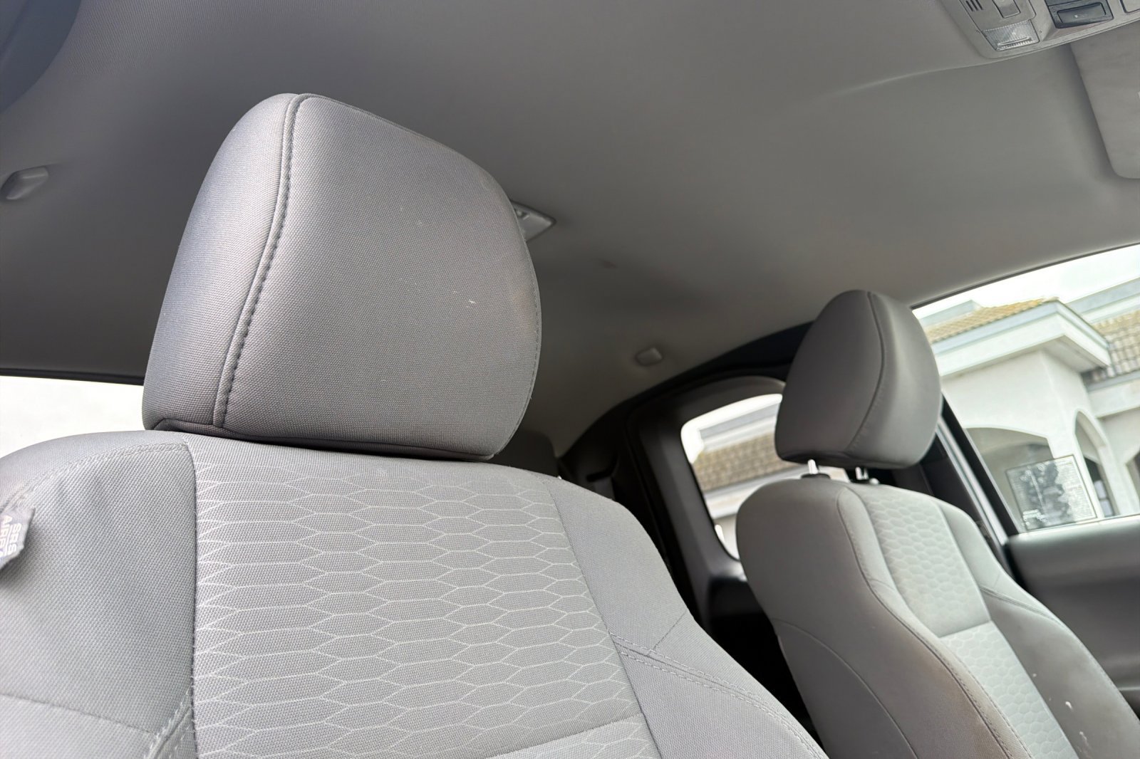 Used 2018 Toyota Tacoma SR5 RWD image 20